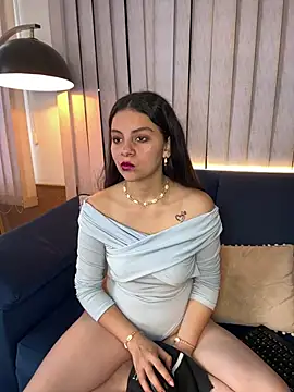 Snapshot of luisa__rosse chatting on 23, 2, 2026 luisa rosse online show from 23, 2, 2026