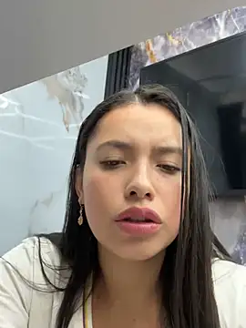 Snapshot of Miss_Bella_Flame chatting on 3, 7, 2026 Miss Bella Flame online show from 3, 7, 2026
