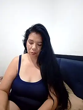 Snapshot of Victoria42 chatting on 22, 4, 2026 Victoria42 online show from 22, 4, 2026