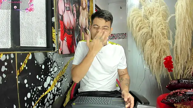 Snapshot of samael_betancurt chatting on 12, 7, 2026 samael betancurt online show from 12, 7, 2026