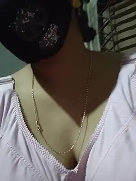 Snapshot of tanisha-me chatting on 18, 2, 2026 tanisha-me online show from 18, 2, 2026