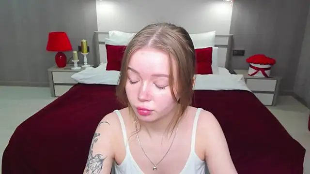 Snapshot of Violetta__Dreams chatting on 18, 3, 2026 Violetta Dreams online show from 18, 3, 2026