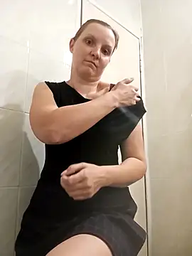 Snapshot of SusanGold9211 chatting on 5, 3, 2026 SusanGold9211 online show from 5, 3, 2026