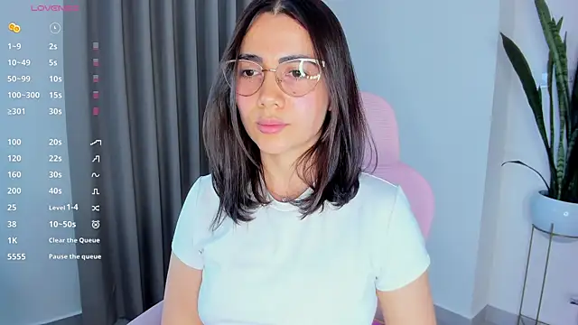 Snapshot of sara_ospina22 chatting on 16, 4, 2026 sara ospina22 online show from 16, 4, 2026