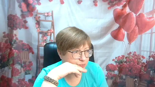 Snapshot of RadaChudna chatting on 21, 5, 2026 RadaChudna online show from 21, 5, 2026