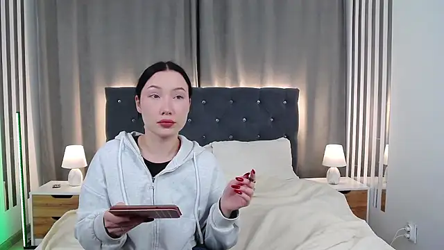 Snapshot of VikkyVonn chatting on 19, 3, 2026 VikkyVonn online show from 19, 3, 2026