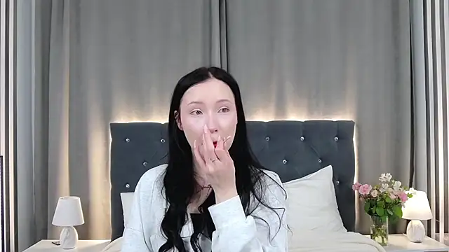 Snapshot of VikkyVonn chatting on 9, 4, 2026 VikkyVonn online show from 9, 4, 2026