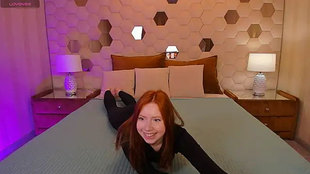 Snapshot of StellaBev chatting on 11, 3, 2026 StellaBev online show from 11, 3, 2026