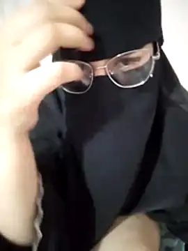 Snapshot of Kawtr9ahbtk chatting on 3, 4, 2026 Kawtr9ahbtk online show from 3, 4, 2026