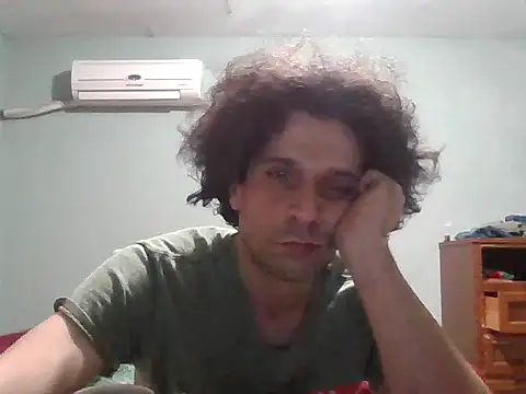 Snapshot of DairyCum chatting on 27, 4, 2026 DairyCum online show from 27, 4, 2026