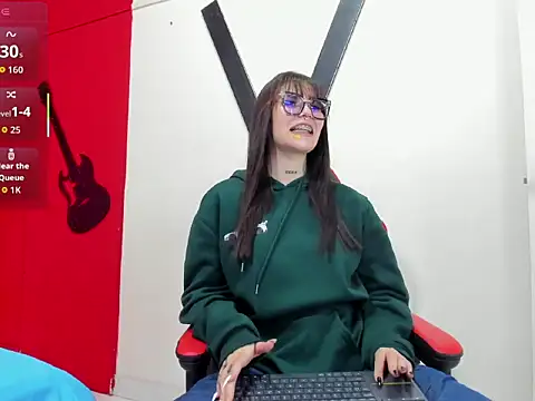 Daniella Wildx online show from 24, 2, 2026