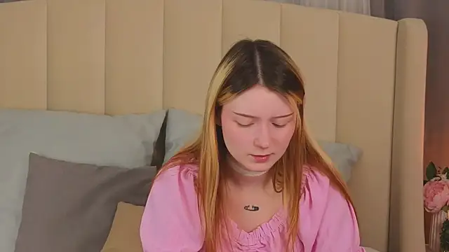 AlyssFrost online show from 19, 5, 2026