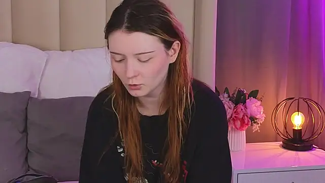 Snapshot of AlyssFrost chatting on 18, 6, 2026 AlyssFrost online show from 18, 6, 2026