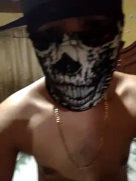 Snapshot of Cholo1096 chatting on 2, 4, 2026 Cholo1096 online show from 2, 4, 2026