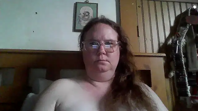 Snapshot of naughty_queen1 chatting on 19, 2, 2026 naughty queen1 online show from 19, 2, 2026