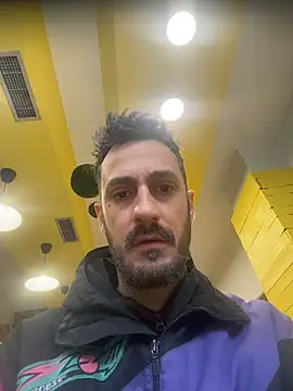 Snapshot of livegreek chatting on 1, 4, 2026 livegreek online show from 1, 4, 2026