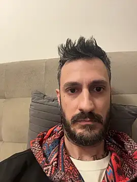 Snapshot of livegreek chatting on 14, 4, 2026 livegreek online show from 14, 4, 2026