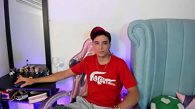 Snapshot of bad_boy_cum_ chatting on 6, 3, 2026 bad boy cum online show from 6, 3, 2026