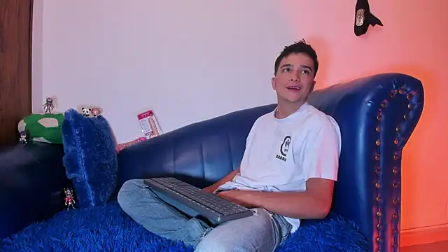 Snapshot of bad_boy_cum_ chatting on 13, 3, 2026 bad boy cum online show from 13, 3, 2026