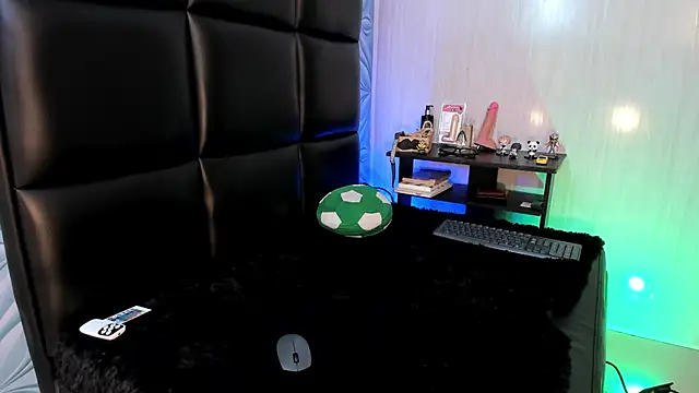 Snapshot of bad_boy_cum_ chatting on 25, 3, 2026 bad boy cum online show from 25, 3, 2026