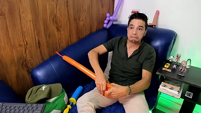 Snapshot of bad_boy_cum_ chatting on 26, 3, 2026 bad boy cum online show from 26, 3, 2026