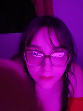 Snapshot of daphneev chatting on 20, 5, 2026 daphneev online show from 20, 5, 2026
