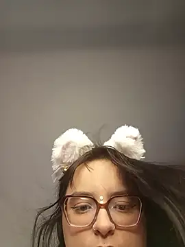 daphneev online show from 24, 6, 2026