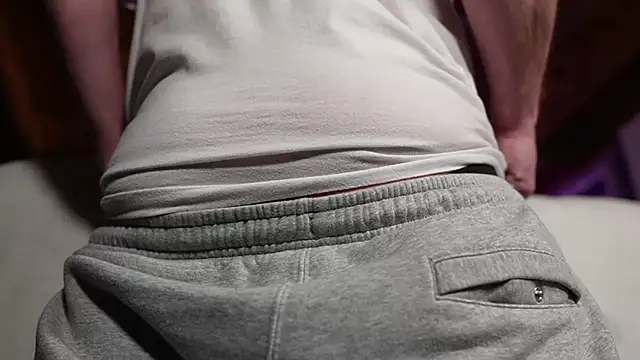 Snapshot of DLCheeks chatting on 2, 3, 2026 DLCheeks online show from 2, 3, 2026