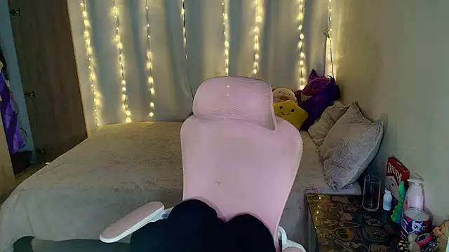 Snapshot of maliciaXpoison chatting on 15, 3, 2026 maliciaXpoison online show from 15, 3, 2026