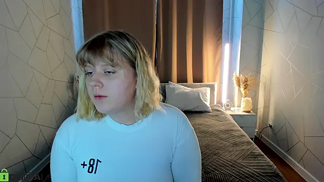 luna c0ra online show from 15, 3, 2026