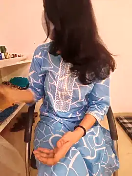 Snapshot of tanzum_khan3202 chatting on 5, 4, 2026 tanzum khan3202 online show from 5, 4, 2026