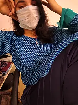 Snapshot of tanzum_khan3202 chatting on 15, 4, 2026 tanzum khan3202 online show from 15, 4, 2026