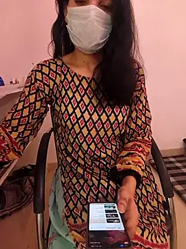 Snapshot of tanzum_khan3202 chatting on 17, 4, 2026 tanzum khan3202 online show from 17, 4, 2026