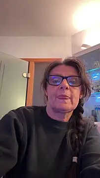 Snapshot of Dance_Lady chatting on 29, 3, 2026 Dance Lady online show from 29, 3, 2026