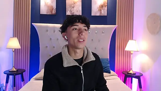 Snapshot of Aiden_Rivers_ chatting on 3, 7, 2026 Aiden Rivers online show from 3, 7, 2026