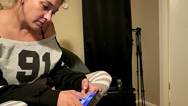 Snapshot of MissBella0969 chatting on 23, 4, 2026 MissBella0969 online show from 23, 4, 2026