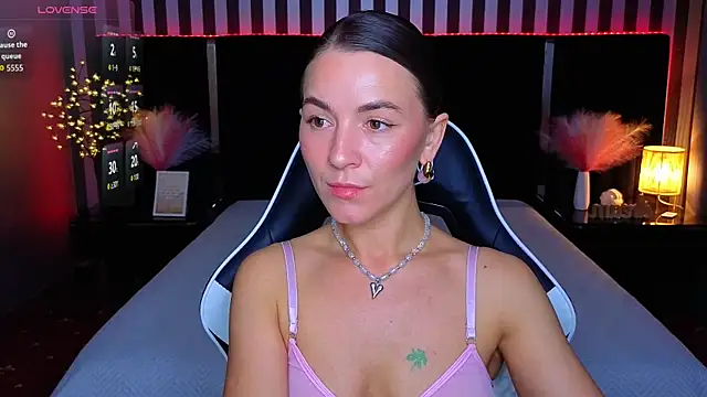 Snapshot of GracefulMichelle chatting on 9, 6, 2026 GracefulMichelle online show from 9, 6, 2026