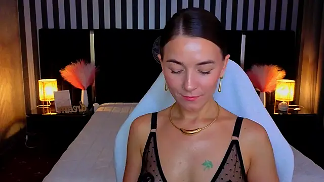 Snapshot of GracefulMichelle chatting on 18, 7, 2026 GracefulMichelle online show from 18, 7, 2026