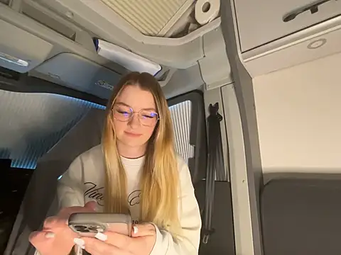 melanieTesss online show from 21, 2, 2026