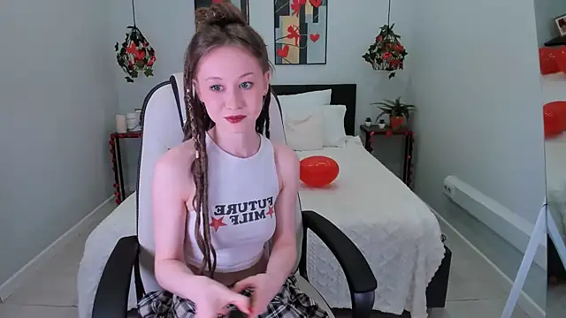 tsunamy pink online show from 16, 2, 2026