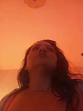 Snapshot of Mishell_Perez chatting on 20, 2, 2026 Mishell Perez online show from 20, 2, 2026