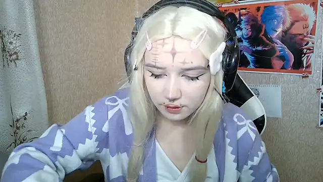 MilaTyan online show from 8, 4, 2026