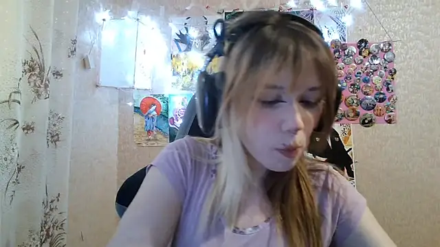 Snapshot of MilaTyan chatting on 19, 7, 2026 MilaTyan online show from 19, 7, 2026