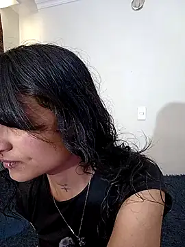 Snapshot of Lili__Clan chatting on 4, 4, 2026 Lili Clan online show from 4, 4, 2026