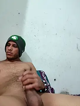 Snapshot of luna29 chatting on 18, 4, 2026 luna29 online show from 18, 4, 2026