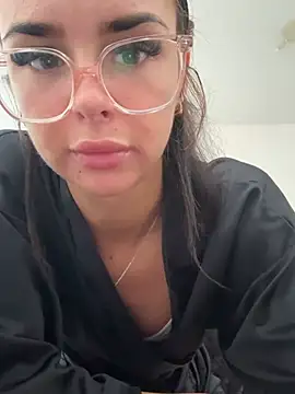 Snapshot of Amberbanxx chatting on 2, 6, 2026 Amberbanxx online show from 2, 6, 2026