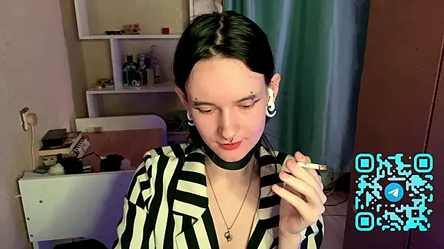 MabelDefina online show from 16, 4, 2026