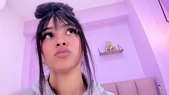 camila scoth online show from 11, 3, 2026