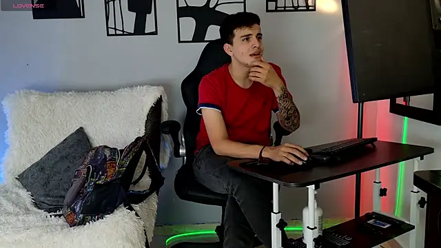 Snapshot of nico_pelusa chatting on 27, 2, 2026 nico pelusa online show from 27, 2, 2026