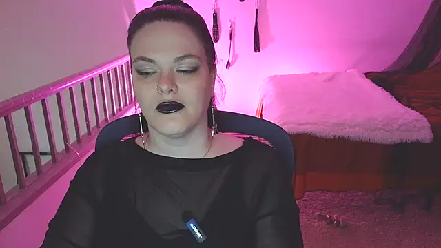 Snapshot of VixieNyx chatting on 15, 4, 2026 VixieNyx online show from 15, 4, 2026